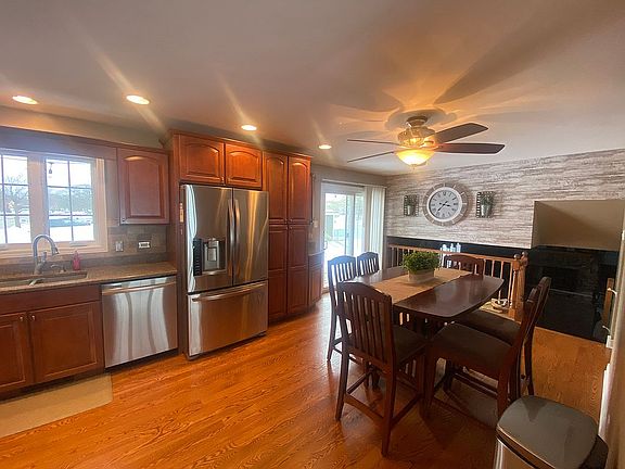 4th image of 15501 Orogrande St