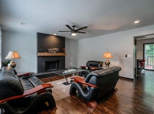 928 Silverwood Dr, College Park, GA 30349
