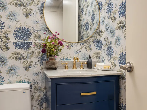 42 East 20th Street image 11 of 13