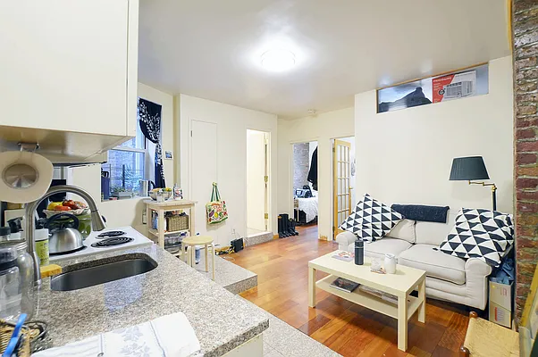 Rented by Bond New York | media 18