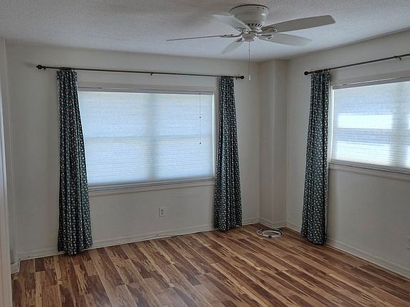 4th image of 1100 N Shore Dr NE Unit 309