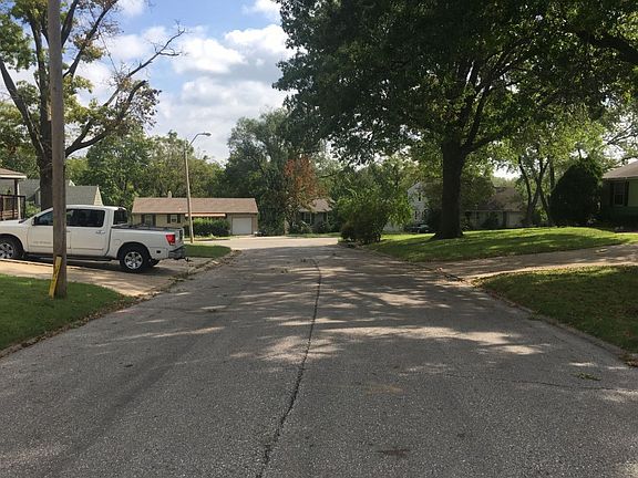 4th image of 9144 Western Hills Dr