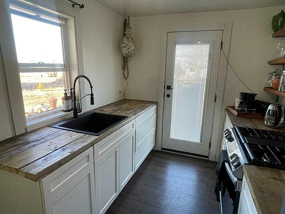 2nd image of 10104 E 99th St