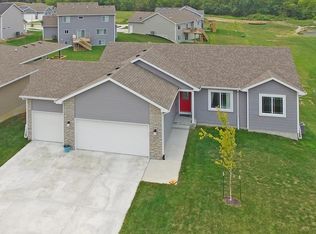 509 Orchard Hills Dr, Norwalk, IA 50211