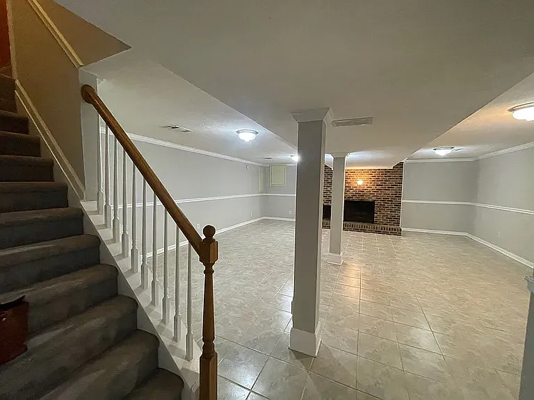 1 bed, 1365 sqft, $1,350 — Photo 4