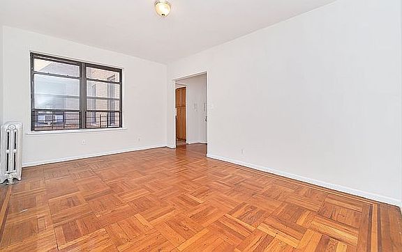3rd image of 56 Bennett Ave APT 6G