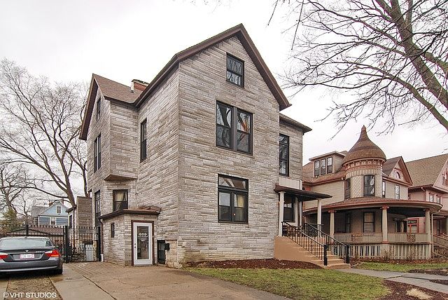 1st image of 235 S Oak Park Ave