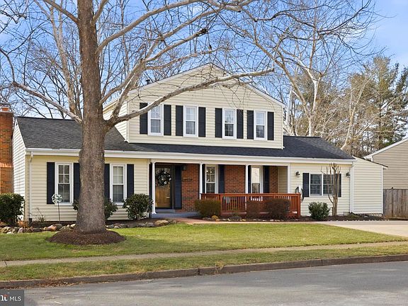 2nd image of 14939 Jaslow St