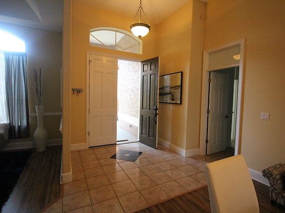 4th image of 8118 Vineland Oaks Blvd