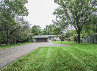 4039 Lakehill Cir, White Bear Lake, MN 55110