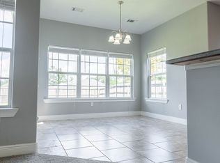 101 Wood Oaks Ct, Picayune, MS 39466