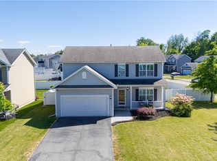 5 Brentford Ter, Rochester, NY 14612