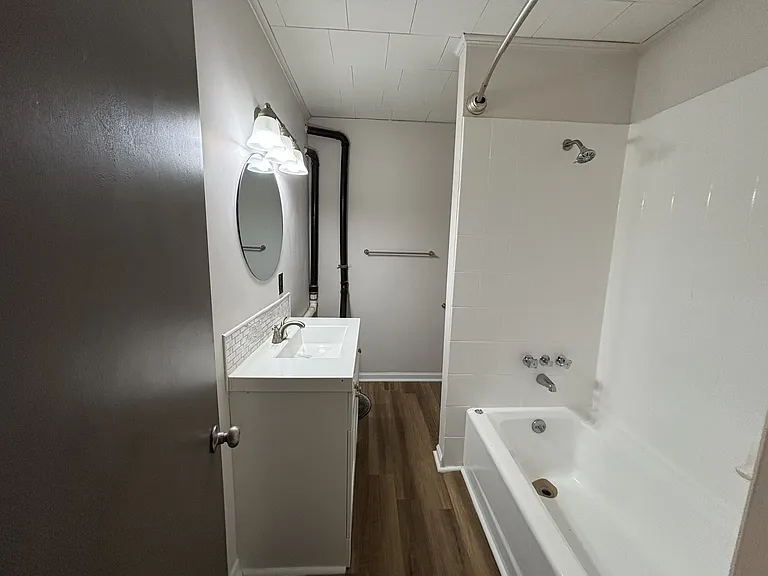 6229 Guess Rd — Photo 31
