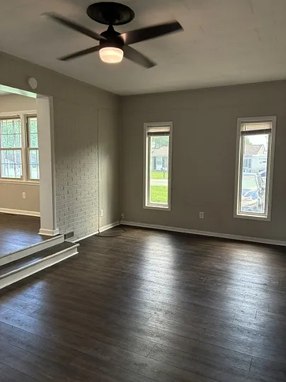 3 bed, 1.5 bath, 1362 sqft, $1,400 — Photo 2