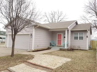 1216 N Fairview Ave, Wichita, KS 67203