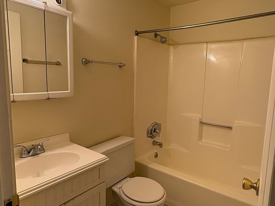 1st image of 1331 Potomac Pl APT 4