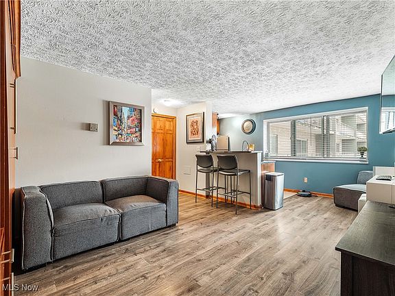 4th image of 10301 Lake Ave APT 202