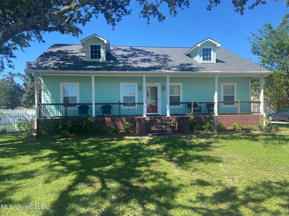 4718 Finley St, Gulfport, MS 39501