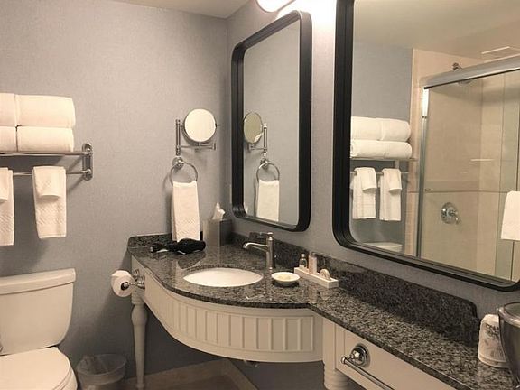 5th image of 269 Fontana Blvd #1503