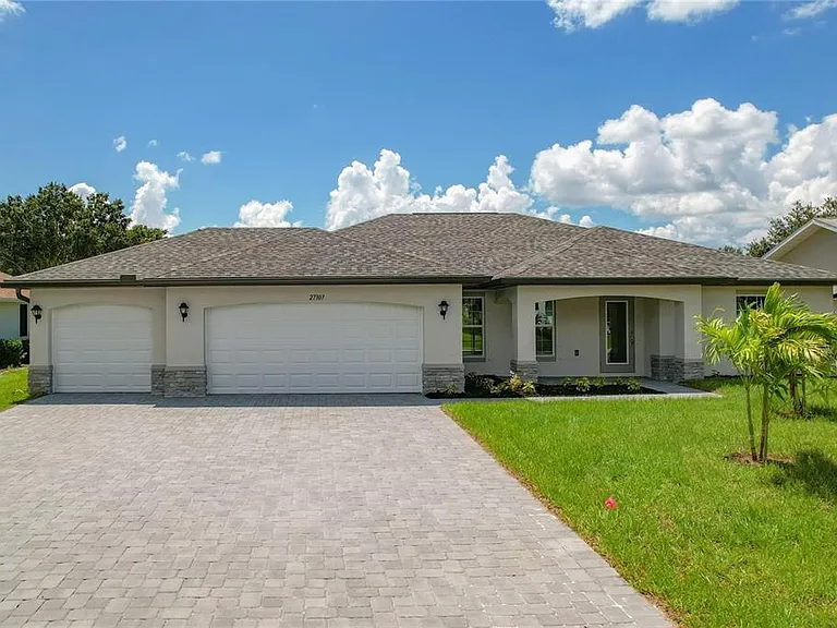 27307 Tierra Del Fuego Cir — Photo 1