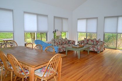 3rd image of 13 Huckleberry Ln