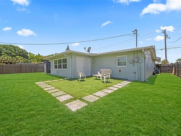 5460 Bayshore Rd — Photo 14