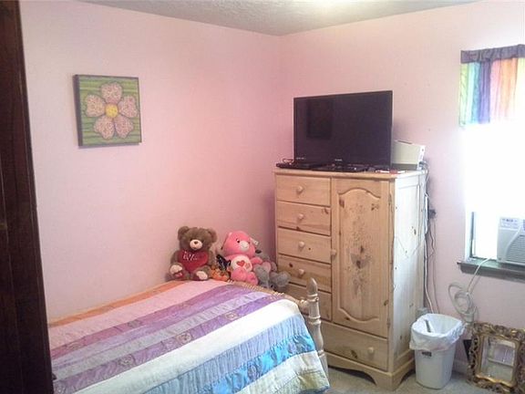 4th image of 4278 Mountain Glen Trce