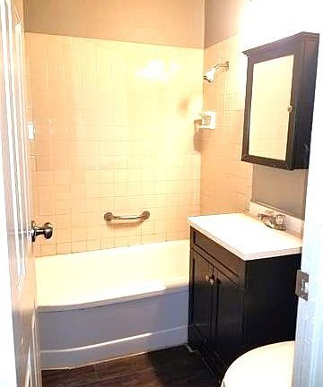 5th image of 2238 N Xanthus Ave