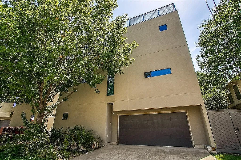 2 bed, 2.5 bath, 2116 sqft, $3,750 — Photo 1
