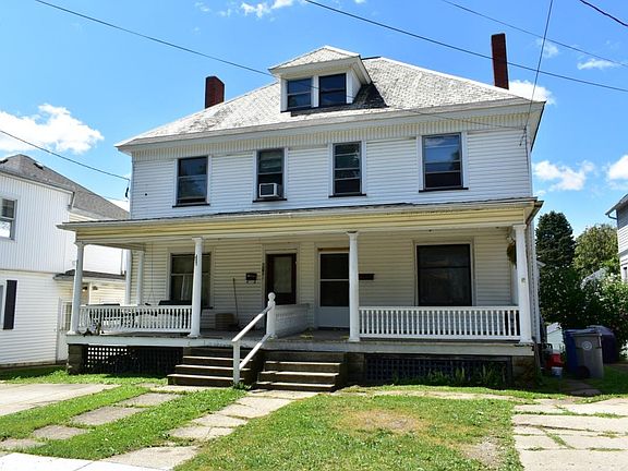 2nd image of 668 Baldwin St