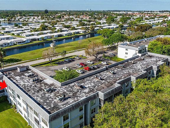4th image of 8205 NW 61st St APT B311