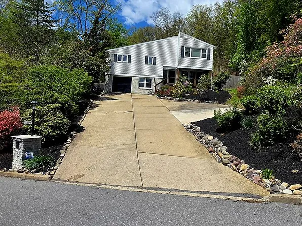 1204 Vallamont Dr NW, Williamsport, PA 17701