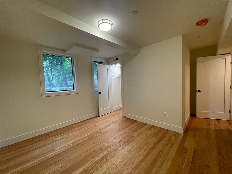 65 Cameron St #3X — Photo 10
