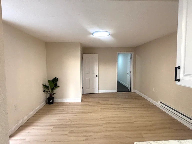 395 Umbarger Rd #6 — Photo 5