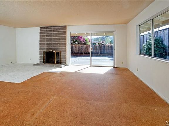 2nd image of 1075 Calle Paseo