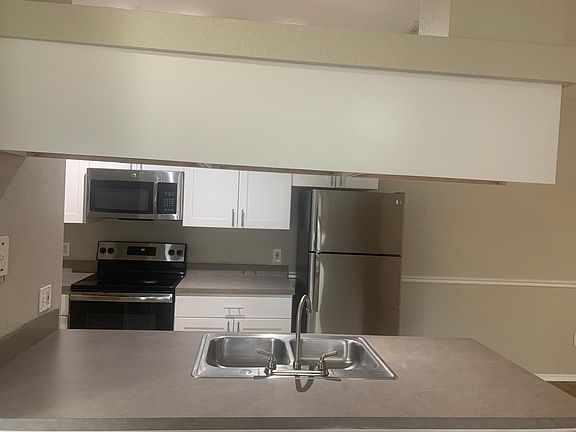 2nd image of 16285 Enclave Village Dr