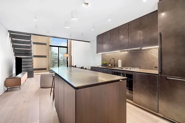 Sold by Compass | media 8