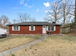 548 N Mount Auburn Rd, Cape Girardeau, MO 63701