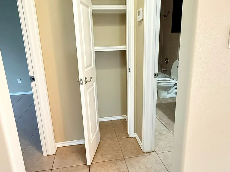 701 S Logan Dr #1 — Photo 10