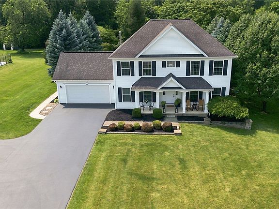 2nd image of 25 Mission Hill Dr