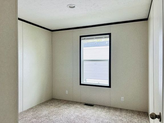 4th image of 1533 Southwood Dr