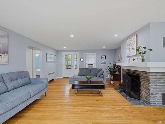 3rd image of 16 Ward Street
