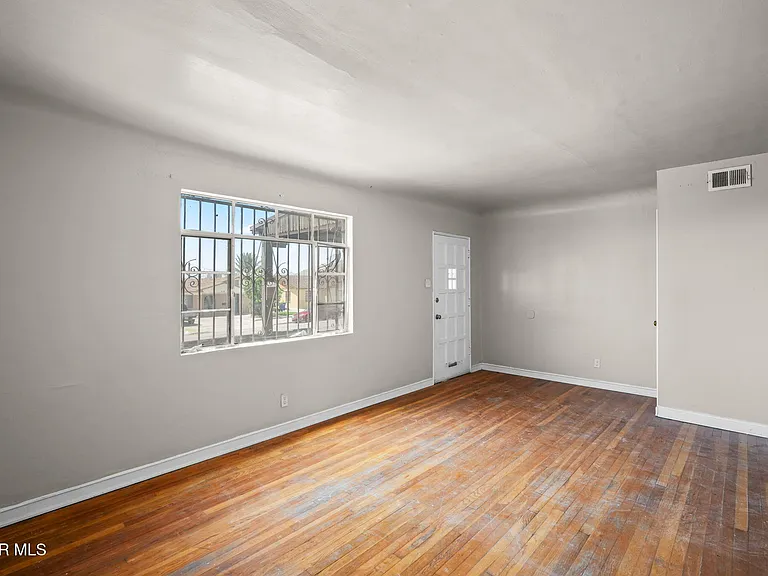 3125 Van Buren Ave — Photo 6