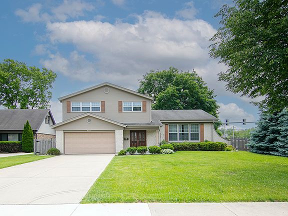 3rd image of 1409 E Rosehill Dr