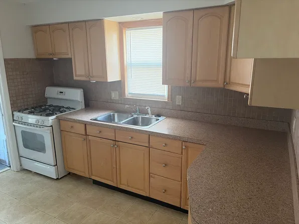1635 Browning St, Ferndale, MI 48220