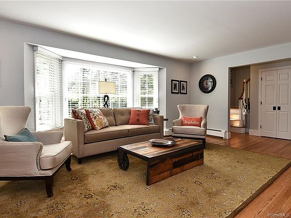 4th image of 26 Oakhill Ave
