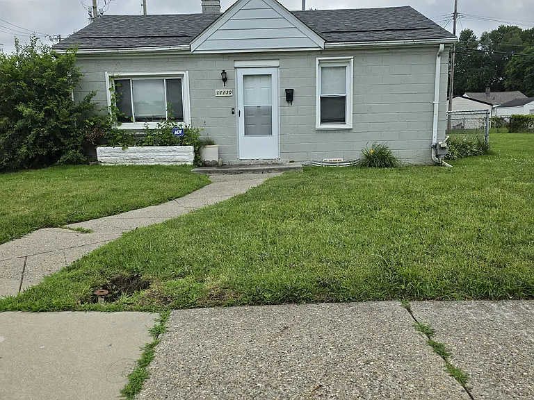 11130 Stephens Rd — Photo 1