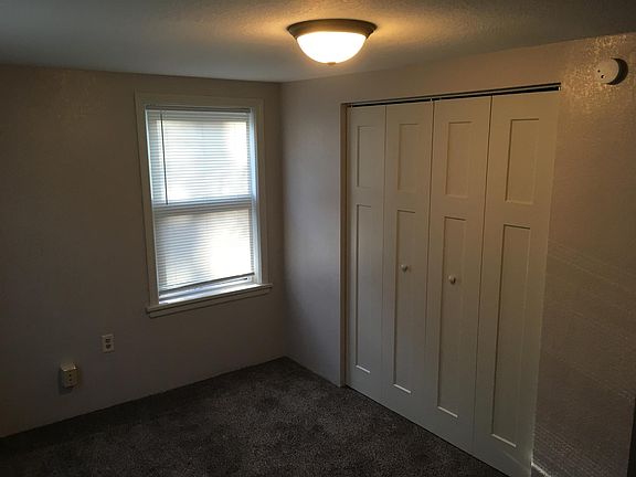 3rd image of 621 5th Ave N APT 3