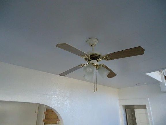 4th image of 3604 Montgall Ave