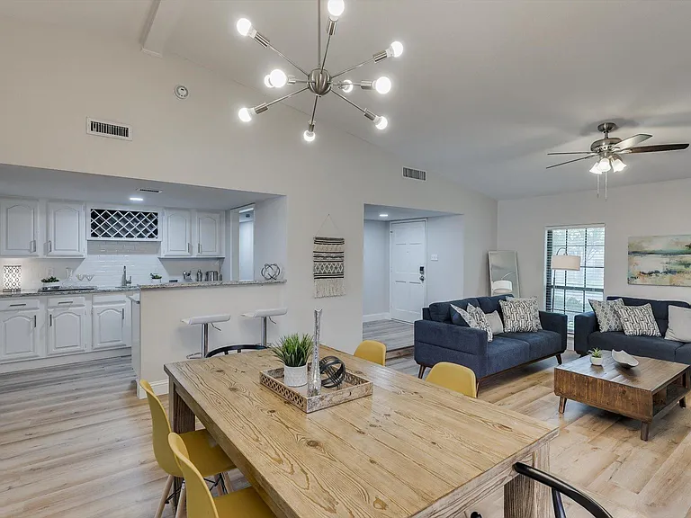 11622 Cotillion Dr — Photo 9